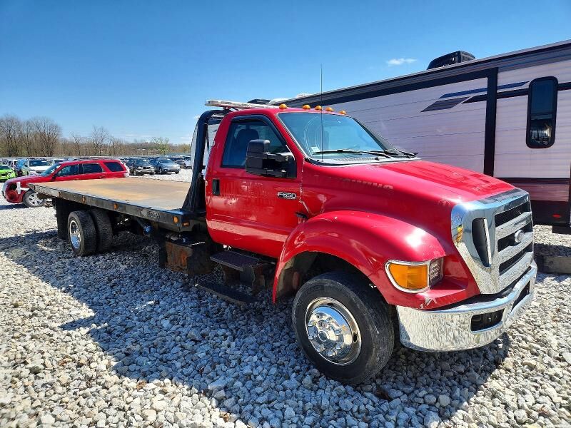 2012 FORD F-650