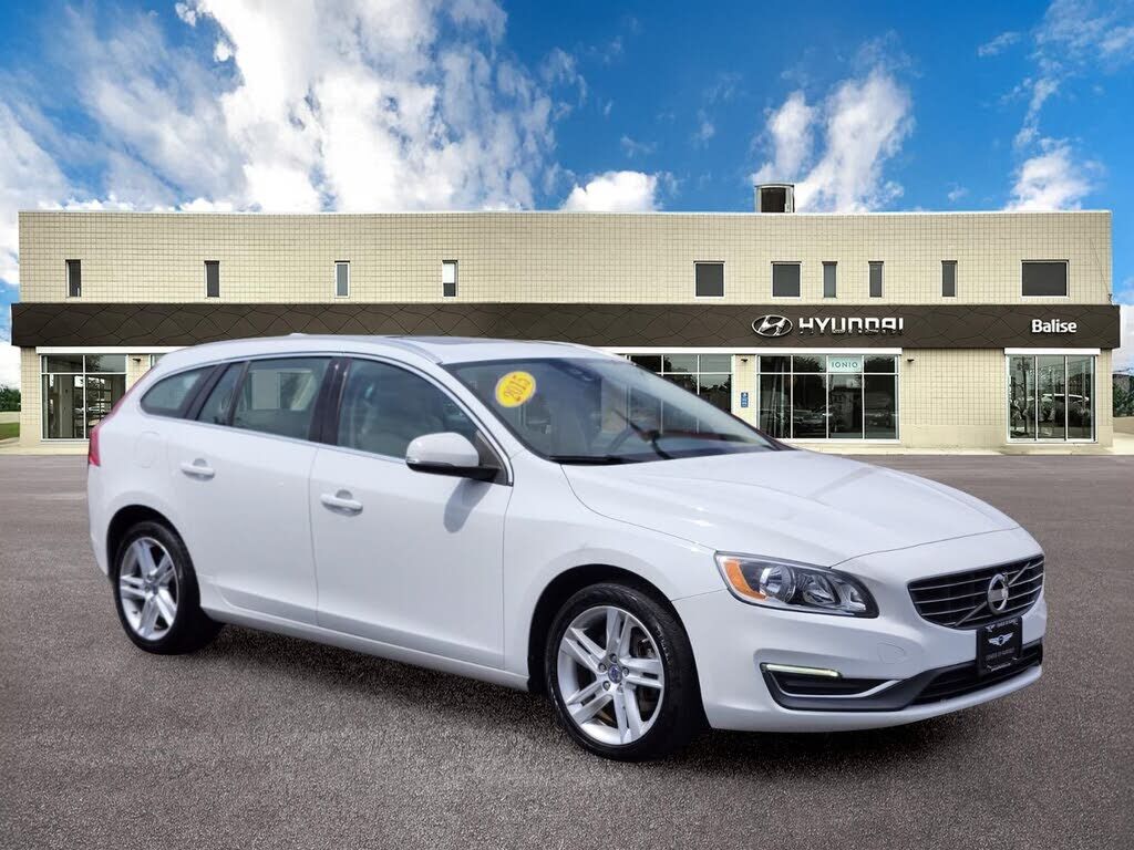 2015 VOLVO V60