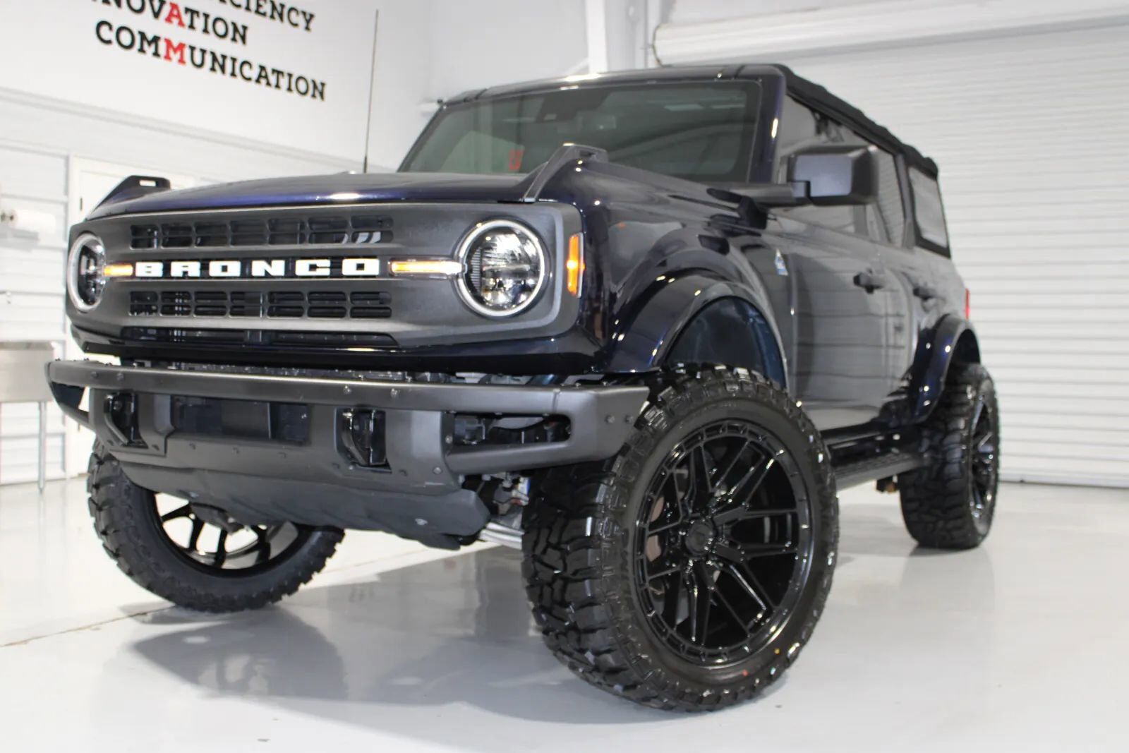 2021 FORD Bronco