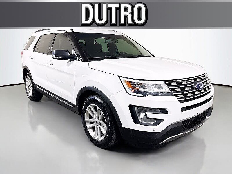 2017 FORD Explorer