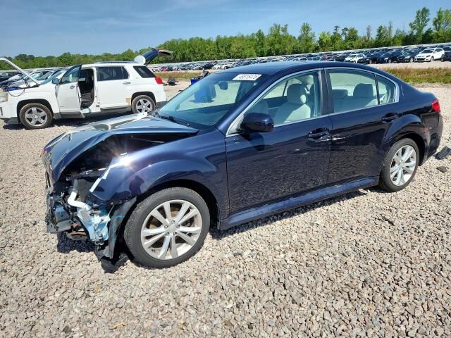 2014 SUBARU Legacy