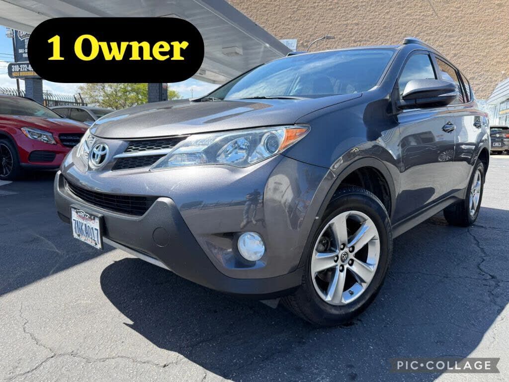 2015 TOYOTA RAV4