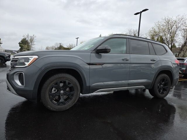 2025 VOLKSWAGEN Atlas