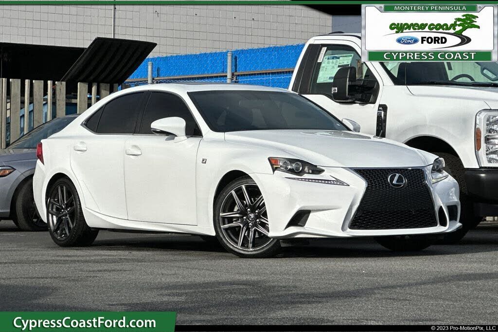 2015 LEXUS IS