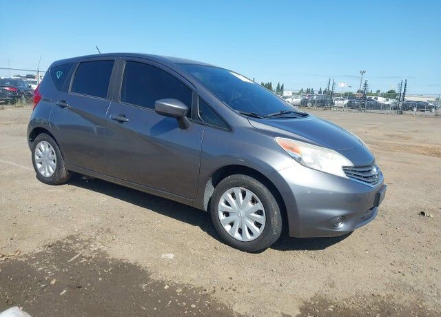2016 NISSAN Versa