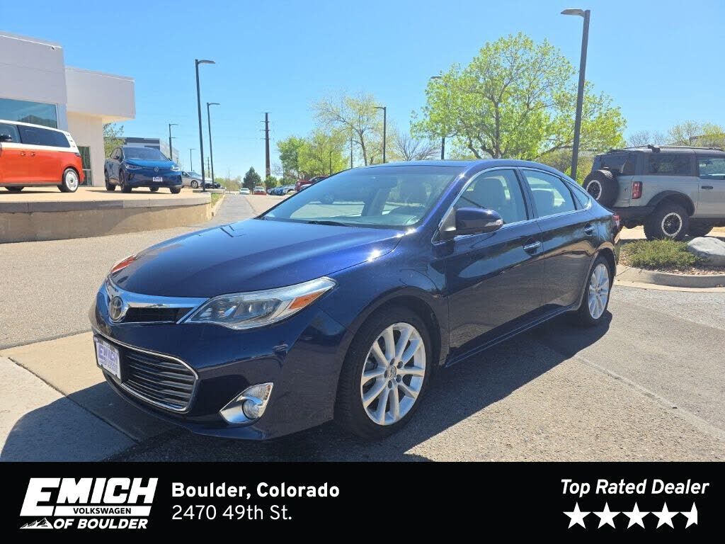 2013 TOYOTA Avalon
