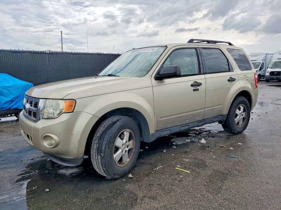 2010 FORD Escape