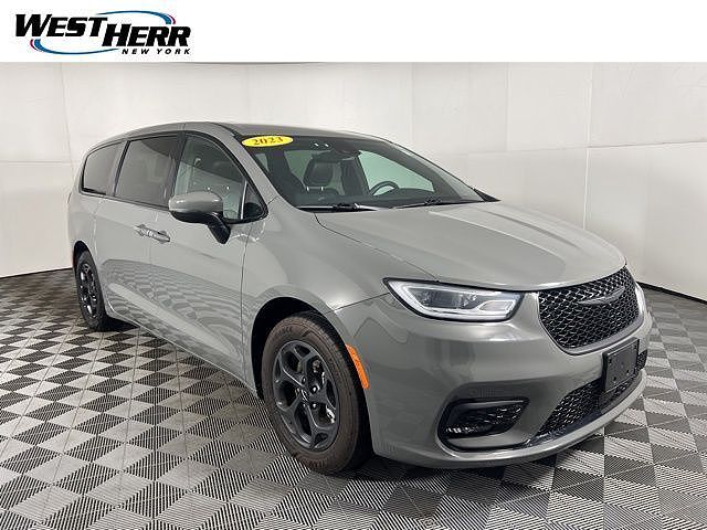 2023 CHRYSLER Pacifica