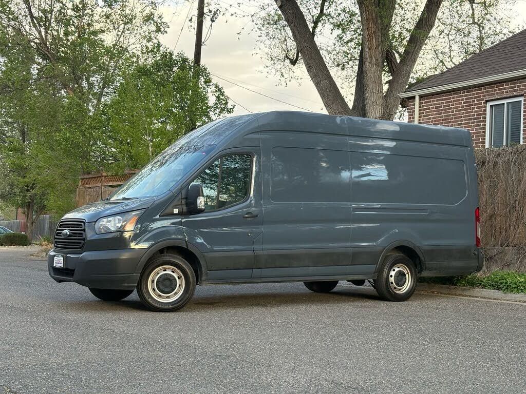 2019 FORD Transit