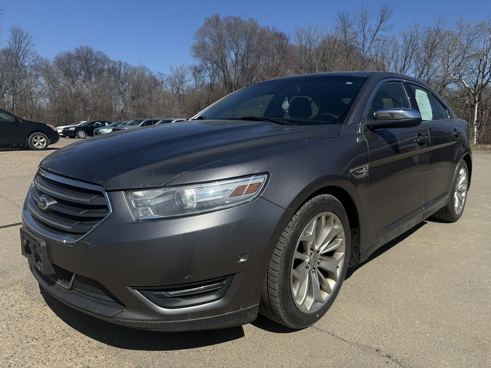 2013 FORD Taurus