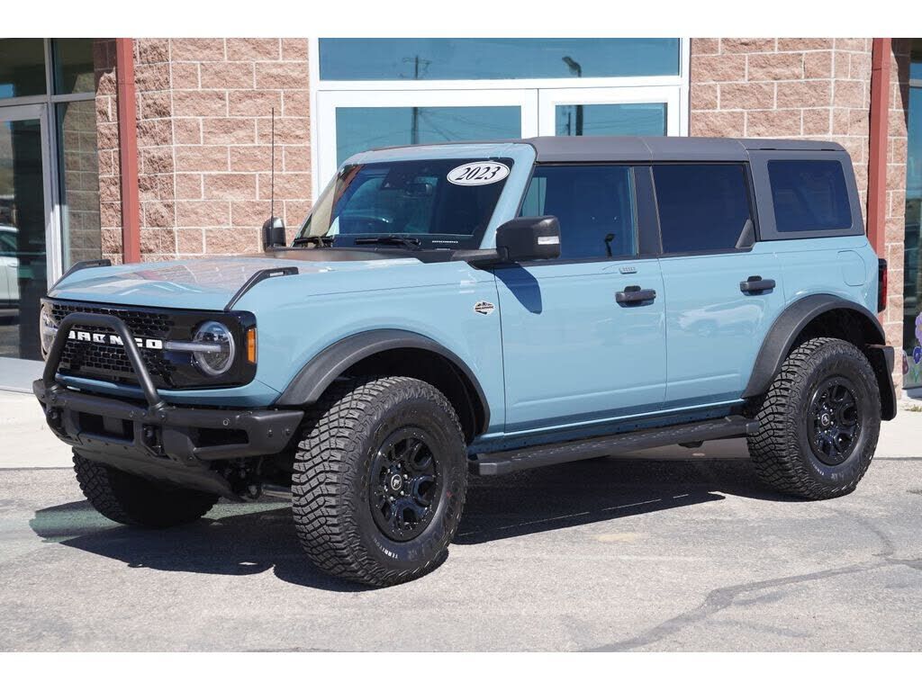 2023 FORD Bronco