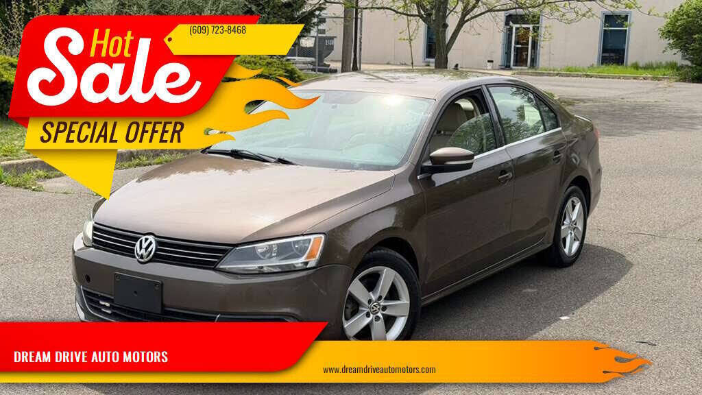 2013 VOLKSWAGEN Jetta