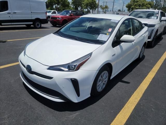2019 TOYOTA PRIUS