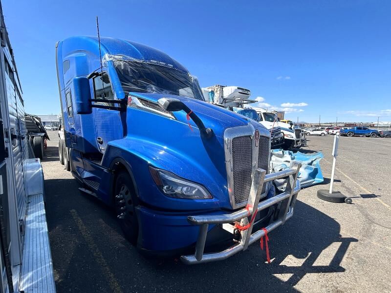 2024 KENWORTH T680