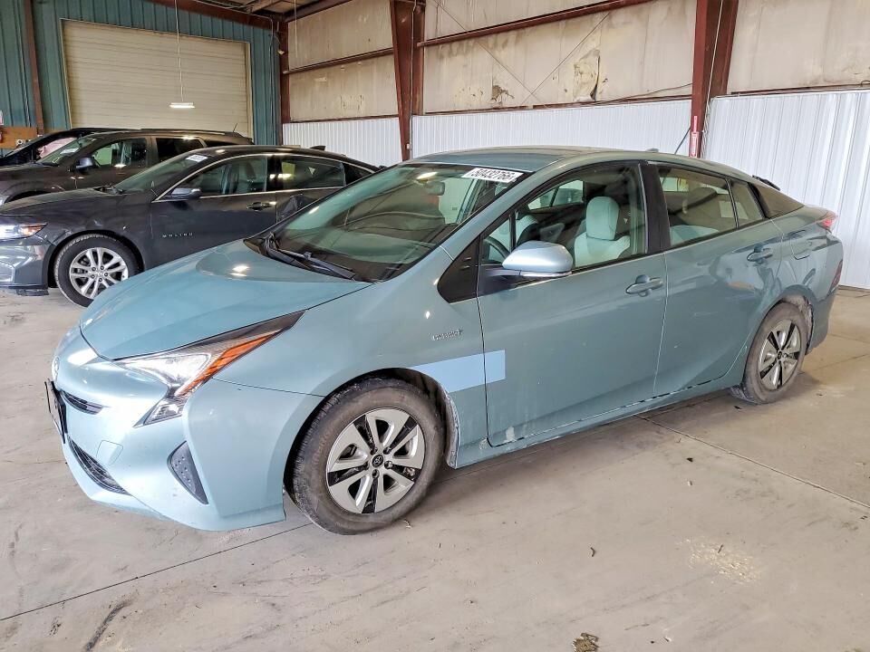 2016 TOYOTA PRIUS