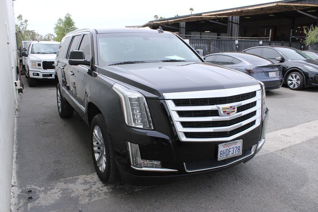 2019 CADILLAC Escalade ESV