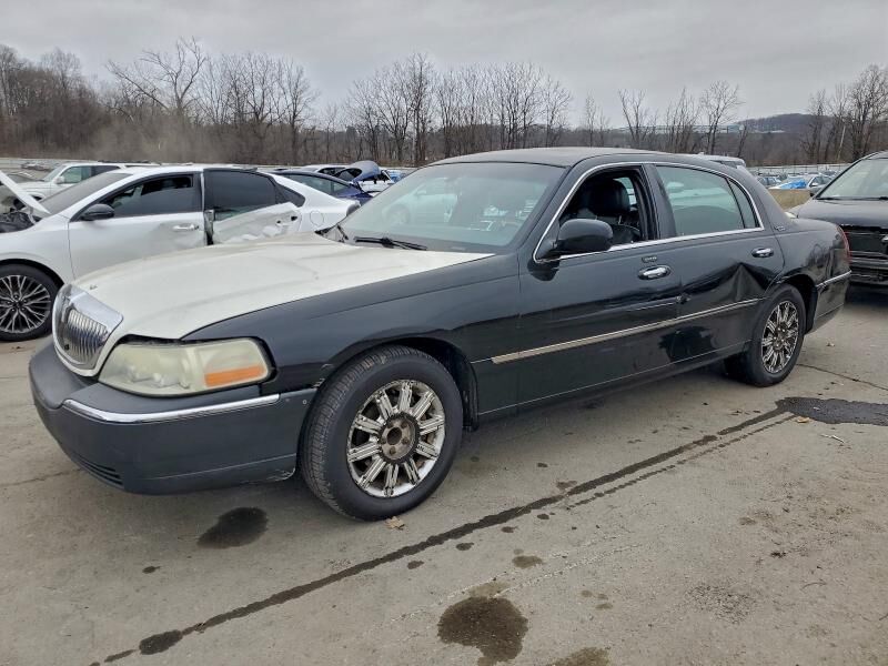 2008 LINCOLN Town Car