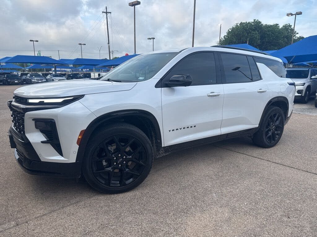 2024 CHEVROLET Traverse