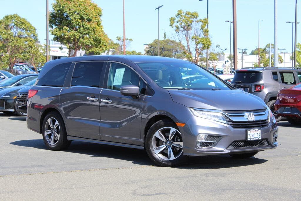 2018 HONDA Odyssey