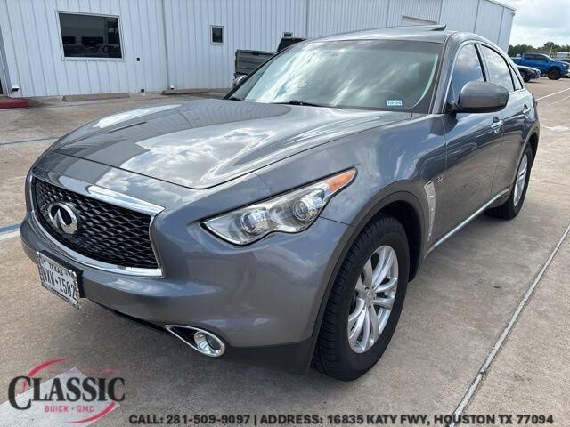 2017 INFINITI QX70