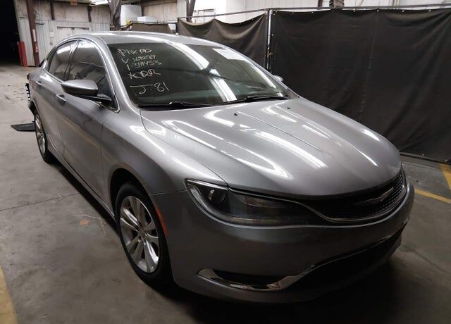 2016 CHRYSLER 200