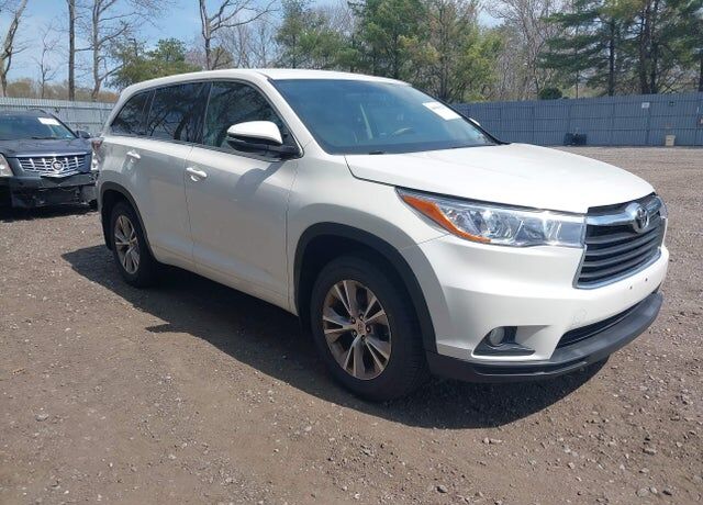 2015 TOYOTA Highlander