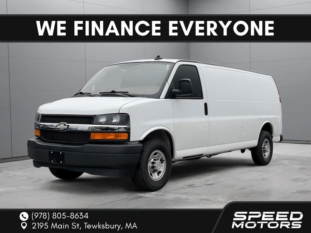 2020 CHEVROLET Express