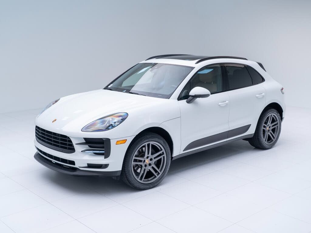 2019 PORSCHE Macan