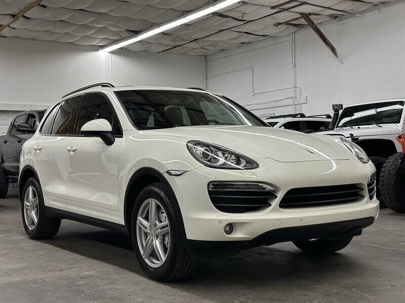 2012 PORSCHE Cayenne