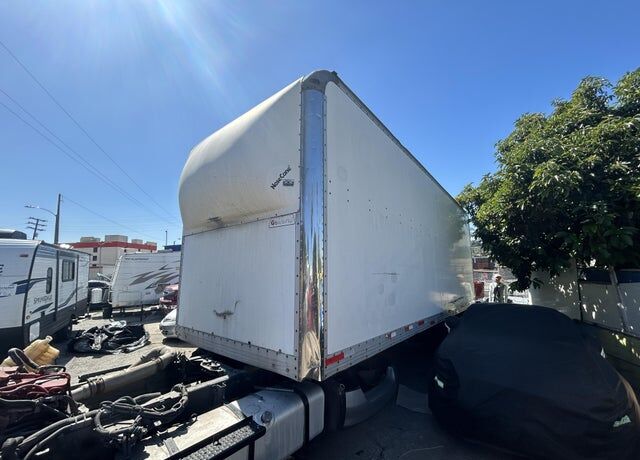 2014 FREIGHTLINER M2