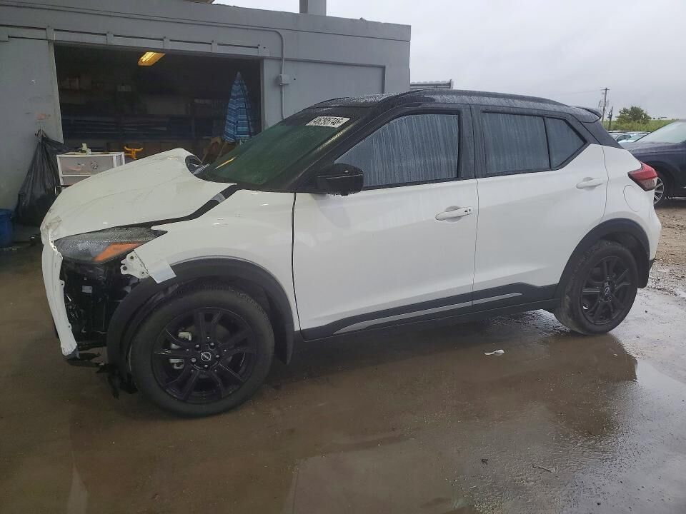 2023 NISSAN Kicks