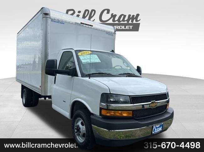 2025 CHEVROLET Express
