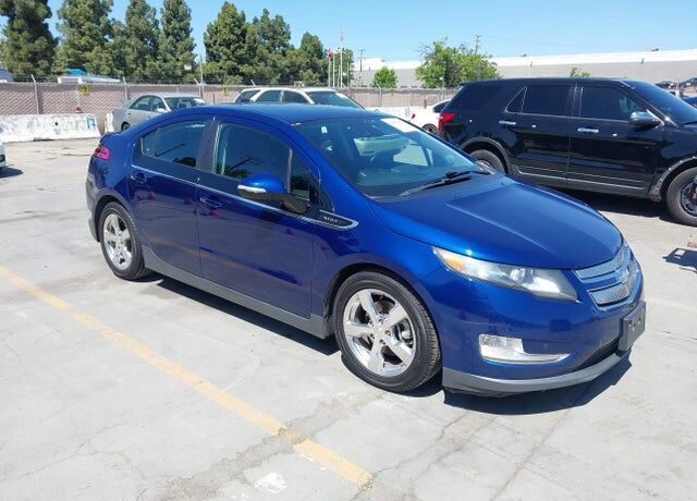 2013 CHEVROLET Volt