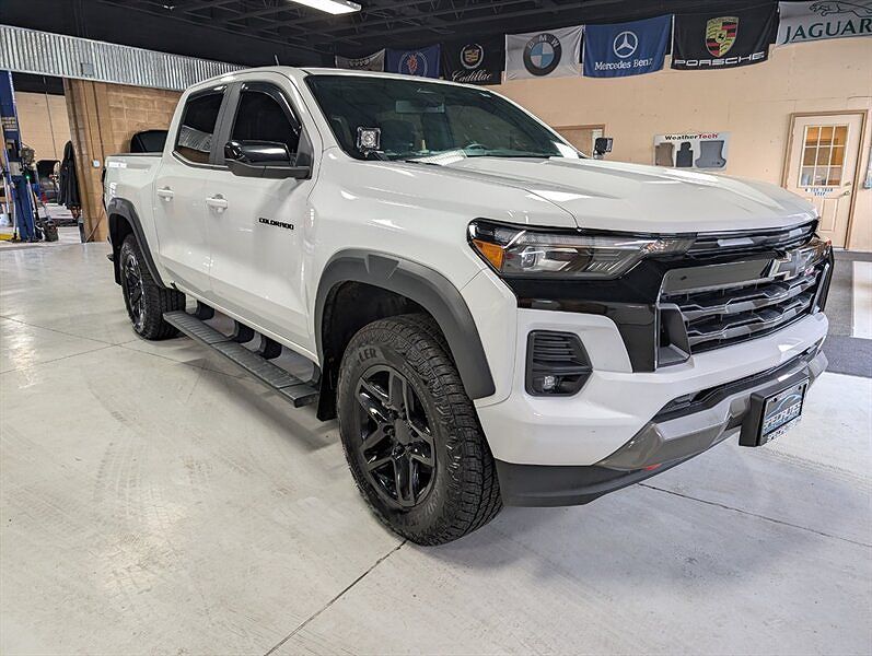 2024 CHEVROLET Silverado