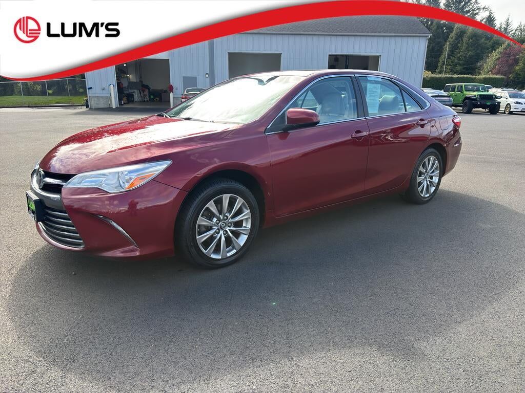 2017 TOYOTA Camry