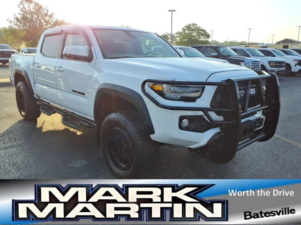2023 TOYOTA Tacoma
