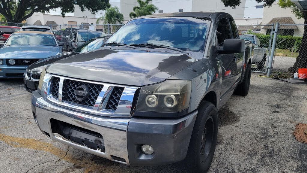 2012 NISSAN Titan