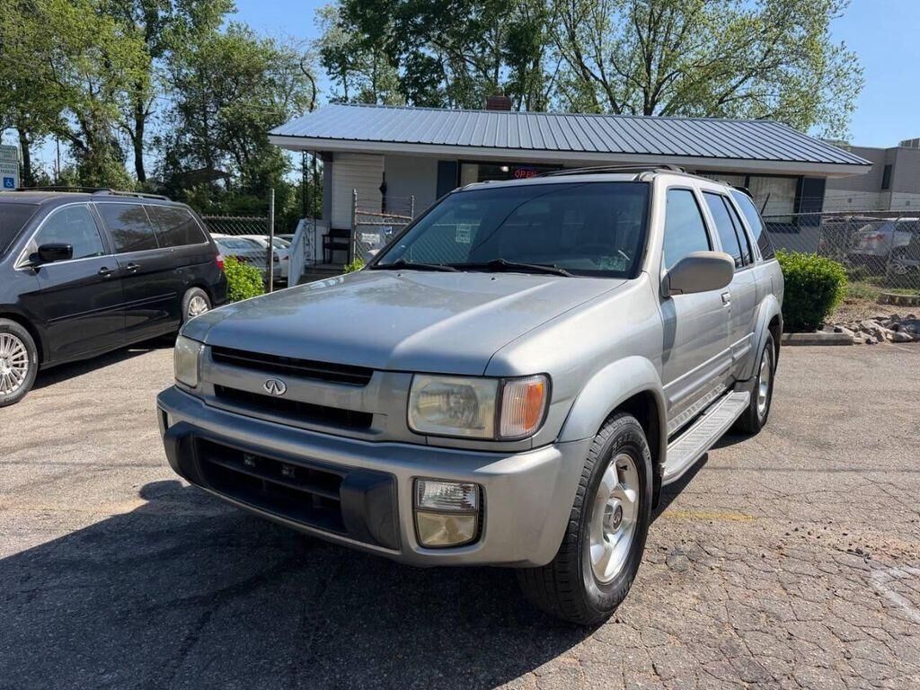 1999 INFINITI QX4