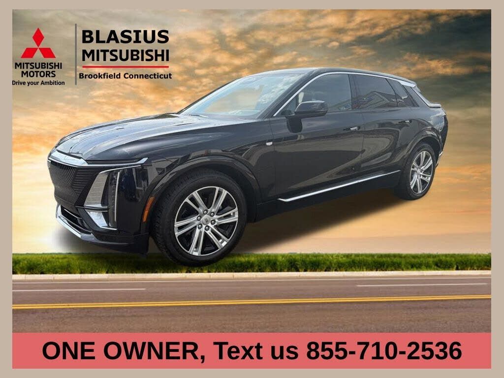 2024 CADILLAC Lyriq