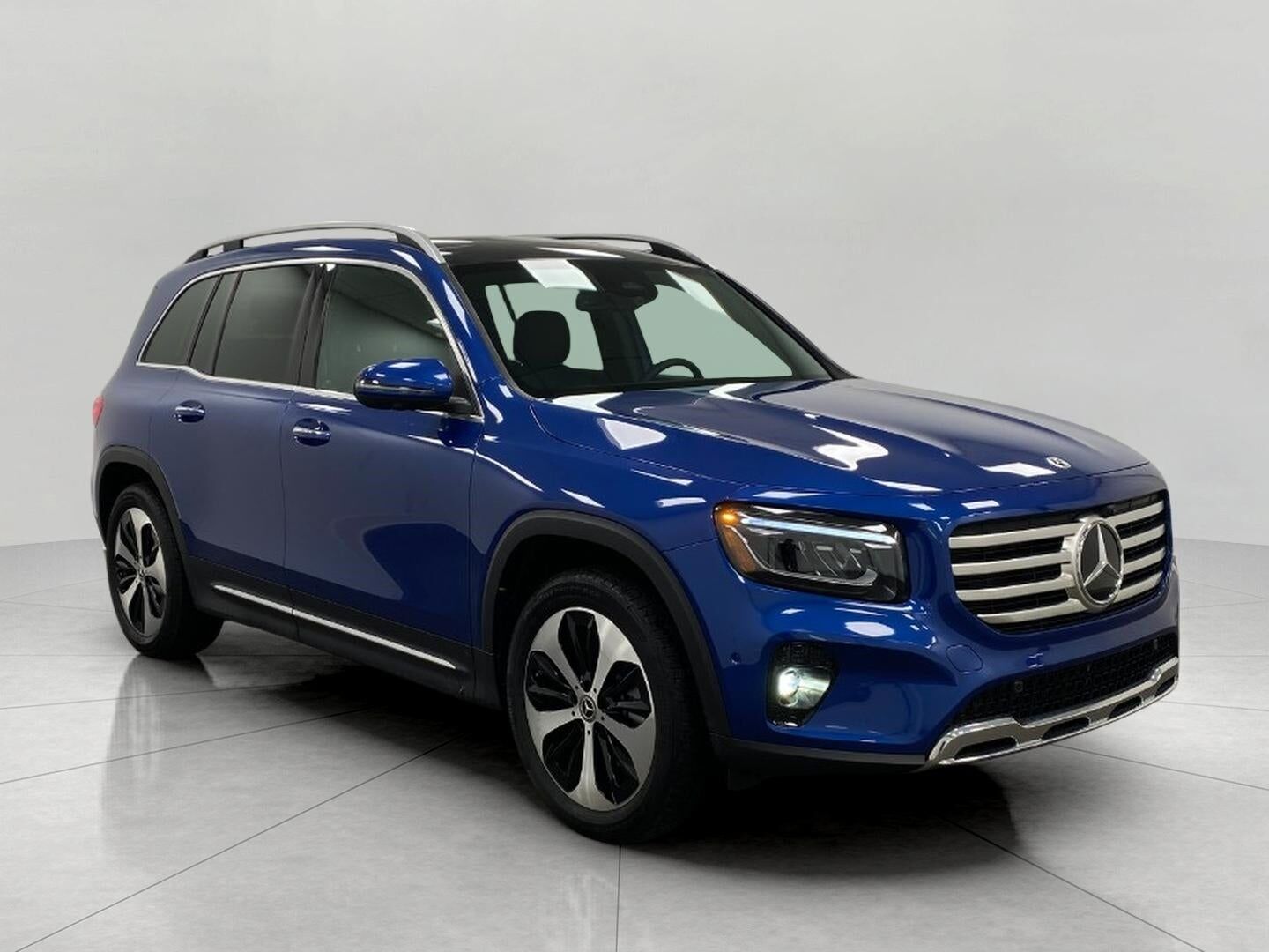 2026 MERCEDES-BENZ GLB-Class