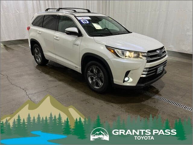 2019 TOYOTA Highlander
