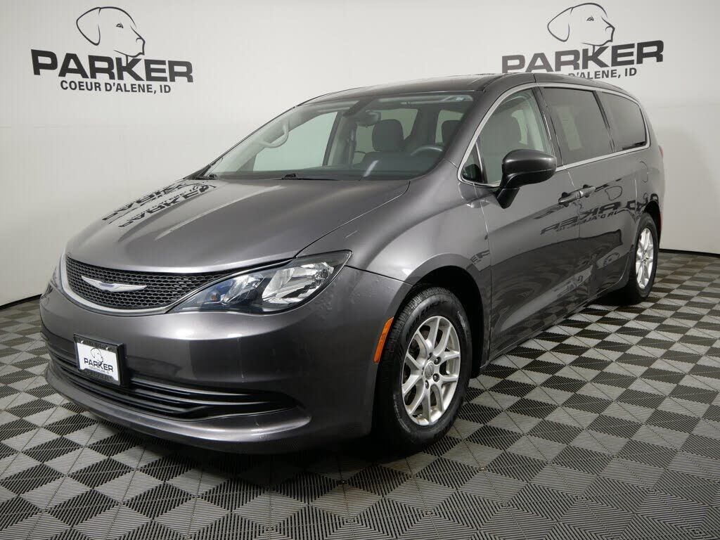 2017 CHRYSLER Pacifica