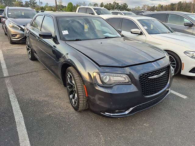 2016 CHRYSLER 300