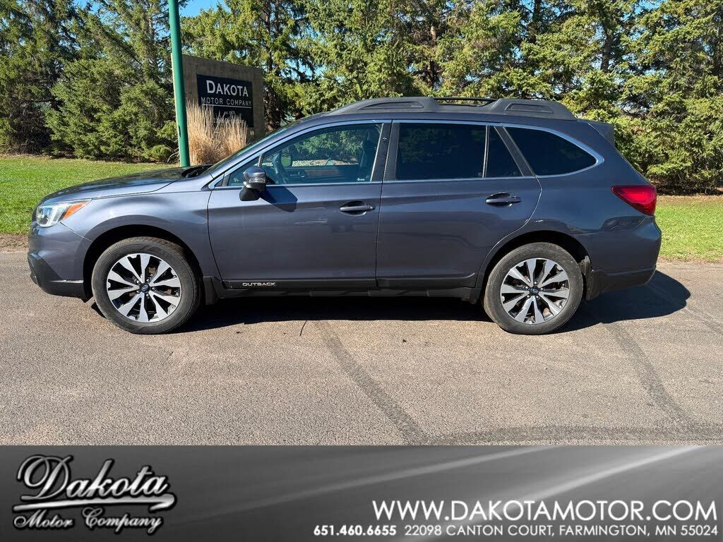 2017 SUBARU Outback