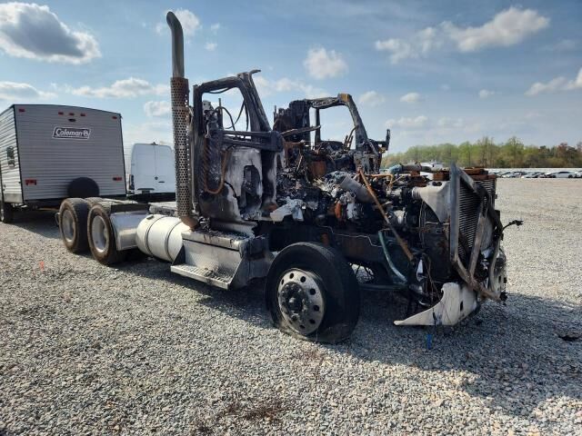2019 KENWORTH T880