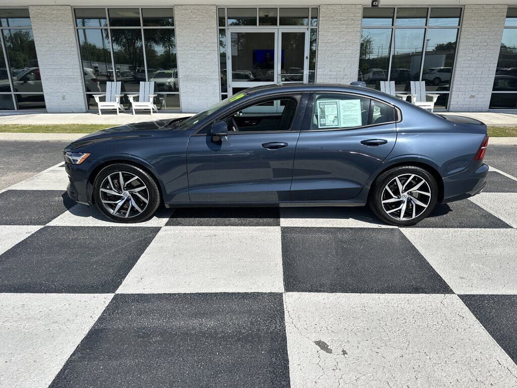 2019 VOLVO S60