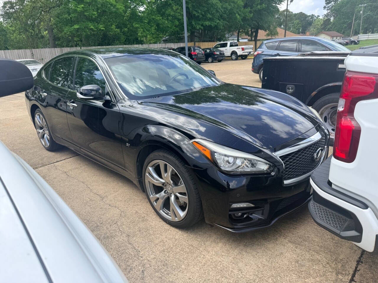2017 INFINITI Q70