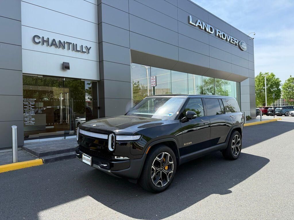 2022 RIVIAN R1S