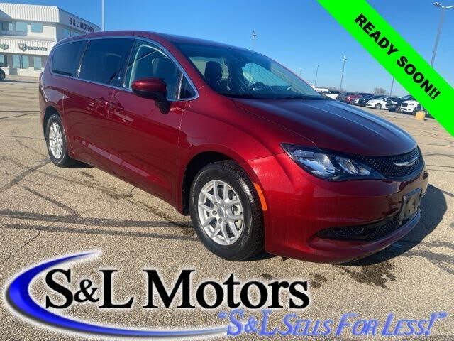 2023 CHRYSLER Voyager