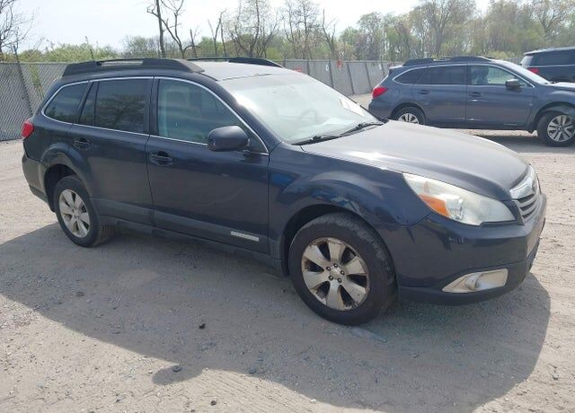 2012 SUBARU Outback